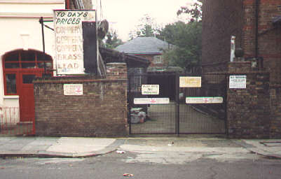 Birkbeck Road, Acton (17,753 bytes)